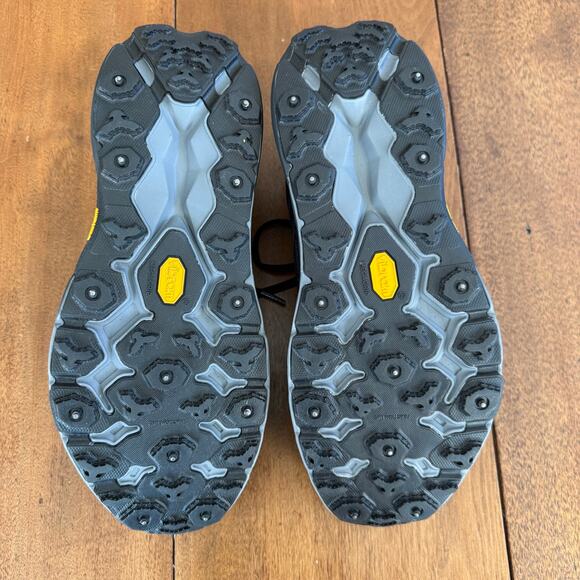 Hoka NWOB Speedgoat 5 GTX Spike Trekking Shoe Winter Trail Running Mens11 Vibram - Picture 11 of 13